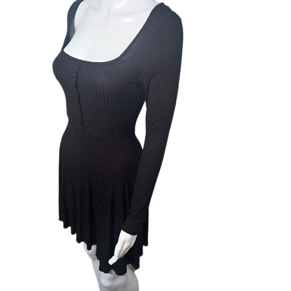 Lulu’s Alondra Black Long Sleeve Skater Dress - Picture 6 of 10